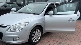 HYUNDAI I30, MANUAL