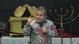 KELUARGA YANG MEMULIAKAN TUHAN