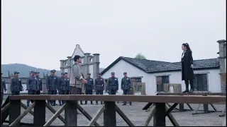 男子闖入軍營打傷士兵，不料女隊長忍無可忍親自和他過招  ⚔️  抗日