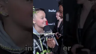 Interviewer almost laughing at Jojo Siwa