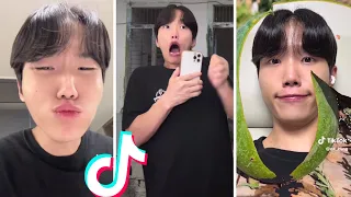 Funny Mama Guy - Ox Zung | TikTok Compilation 😂 Try Not to Laugh (원정맨 WonJeong)😎