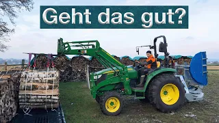 Holzbündel verladen + transportieren mit John Deere - Brennholz lagern - einfach + günstig