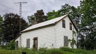 A Bride Left Her Wedding Dress Behind Inside this Abandoned House!!