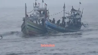 ARUS DERAS AIR SURUT SAAT BERSAMAAN PULUHAN SPEEDBOAT PAKESAN EVAKUASI 28/4/24SABTU PAGI DIPLAWANGAN