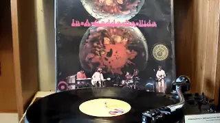 Iron Butterfly- In-A-Gadda-Da-Vida