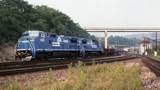 Conrail. "HAT-TRICK" 3 trains pass at Rochester, PA. Brand new GE's. Side x side. 6/16/1990