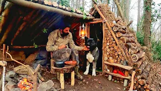 Caught in a Storm - Building Bushcraft Survival Shelter - Camping in Heavy Rain, Cooking