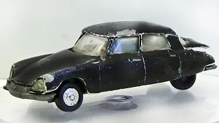 Majorette restoration Citroen DS No 13. Diecast model