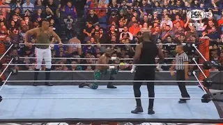 Omos Vs Comandante Azeez & Apollo Crews: Lucha en Desventaja - WWE Raw Español Latino: 21/03/2022