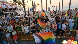 Desfile Pride Puerto Vallarta 2022 desde otro angulo