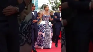 The arrival of Sharon Stone at Cannes festival [ Incredible dress ]