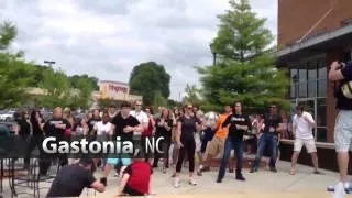 World's Largest Simultaneous Flash Mob with Alfonso Ribeiro