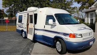 2004 Winnebago Rialta HD mini motor home