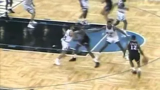 Shaquille O'Neal's (12pts/18rebs/3blks/8to's) NBA Debut (1992)