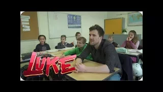 Entschuldigung per Autogrammkarte | Luke besucht sein altes Gymnasium | LUKE! Die Schule und ich