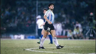 20 Times Diego Maradona Shocked Everyone With Insane Ball Control