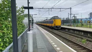 Treinen op het Station Amsterdam Science Park 2024