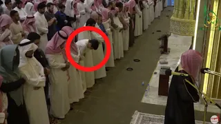 ما حدث لهذا الشاب و هو يصلي أبكى العالم العربي كله و سوف تبكي انت الآن !! شاهد المفاجئة