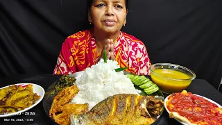 BIGBITES,EATING RICE WITH VENDI VAJA,DAL,BOK FULER BORA,TELAPIA FISH FRY,OMLET CURRY,।।