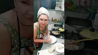 09.11.Выполнение заказа.Кальмар фаршированный.Мясные кольца.Меренга и пр