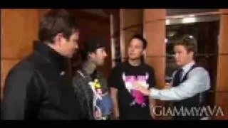 Blink 182 - Access Hollywood Grammys Interview 2009 (DOWNLOAD) (HQ)