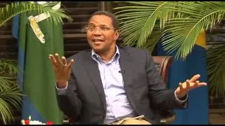 RAIS KIKWETE AKIONGELEA WANAOWASEMA VIBAYA KARUME NA NYERERE