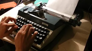 Пишущая / печатная машинка Erika 40 | typewriter