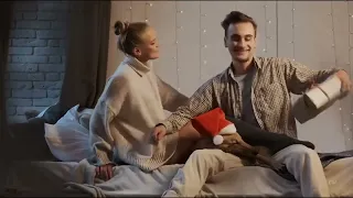 Уста в уста, и с Новым годом,друзья❄️❤️😘