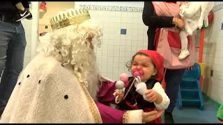 VISITA DE LOS REYES MAGOS A LA GUARDERÍA