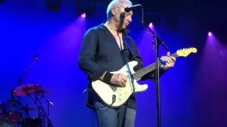 Mark Knopfler "Mighty Man" live - Paris 02/06/2015