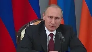 Путін назвав події в Києві погромами