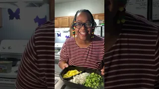 Let’s talk about it with Toya is live cooking chicken stir fry!