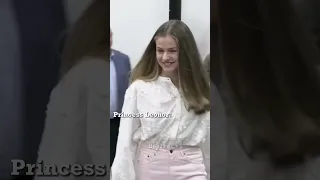 Queen Letizia at her daughters clothes 🥰🤲🏻 #edit #princessleonor #shorts