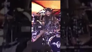 Afterlife solo by Avenged Sevenfold ft. Johnny Christ & Mike Portnoy (live)