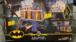 Batman 3 - IN - 1 BATCAVE Play Set  !!!