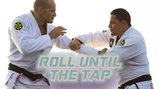 Saulo & Xande Ribeiro roll for almost 40 minutes until someone taps (2015)