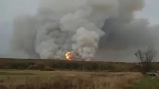 В Рязанской области эвакуируют жителей из-за пожара и взрывов на складе боеприпасов Минобороны