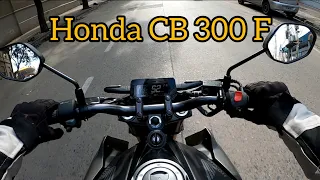 HONDA CB 300 F Manejo Urbano