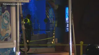 Shooting at downtown Houston Aquarium leaves 2 men dead, 1 woman injured