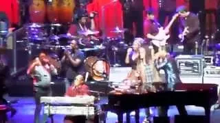 Superstition - Stevie Wonder with Steven Tyler, Nashville April 7 2015 (TheDailyVinyl video)