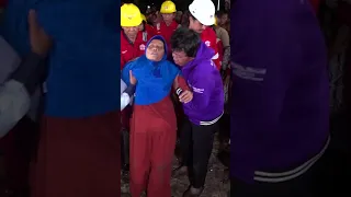 Ibu Pak Aripin Sampai Pingsan Saat Tirai Dibuka #shorts