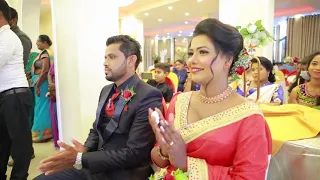 wedding surprise dance අක්කලා තුන්දෙනා නංගිීට දුන්න පට්ට ස්ප්‍රයිස් එක