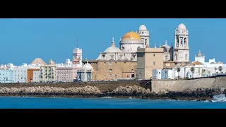 Discovering the Top 10 Must-See Attractions in Cádiz, Spain