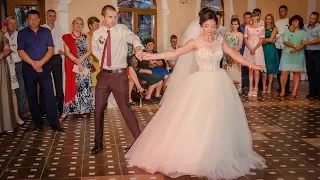 Ukrainian wedding -Тарас та Маряна - танець наречених