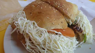 Auténticas Cemitas Poblanas en el tradicional Mercado de La Acocota ( y unos colorados con Cafe)