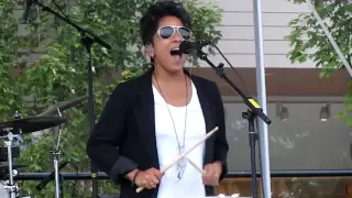 Vicci Martinez - Dog Days Are Over at University Village (HD Live)