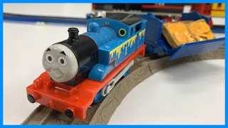 Thomas & The Stinky Cheese from 2011 - A Careful Train Set Unboxing