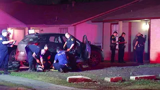 SAPD: Woman fatally shot inside car just north of downtown