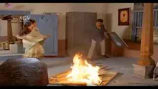 Dr. Rajkumar Lost Control Of His Temper and Set His Paintings On Fire | Dhruva Thare Kannada Scene