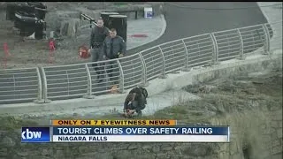 Man puts life in danger after climbing over safety railings near Niagara Falls